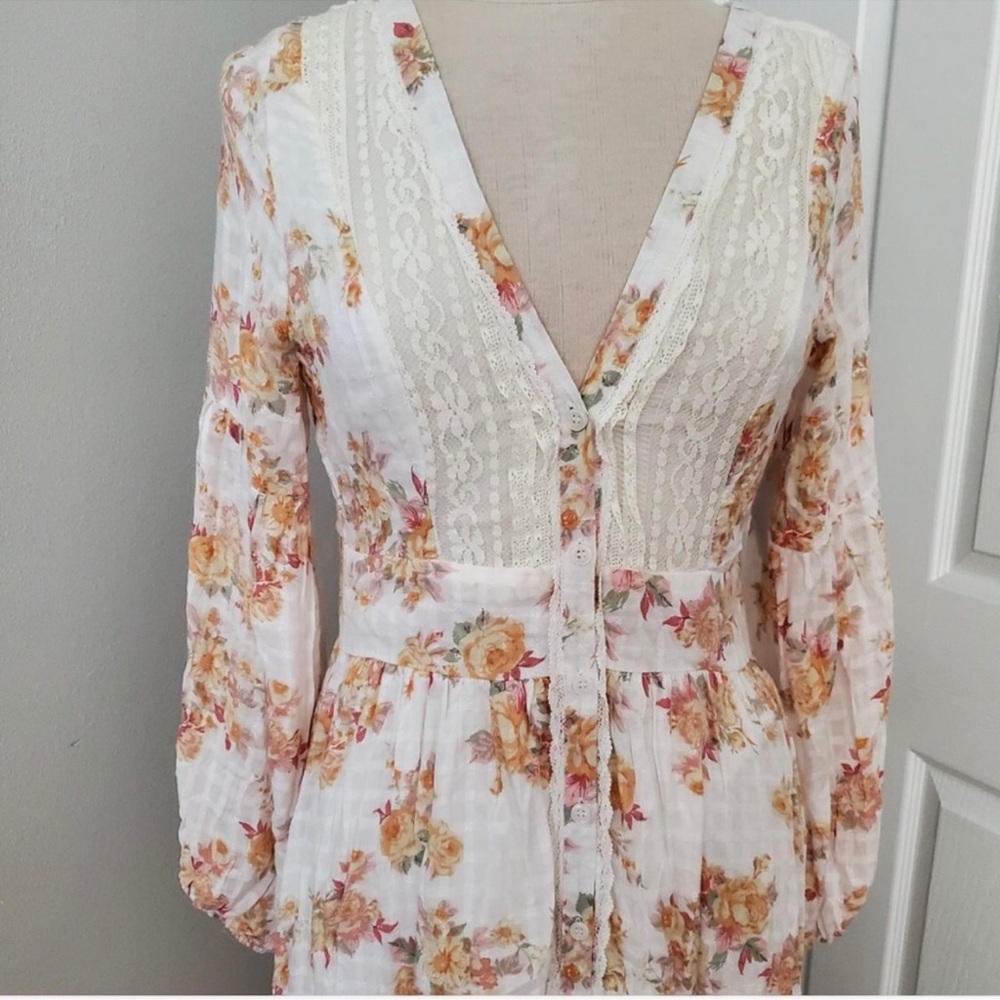 Lace and Floral Print Button Front Maxi - Picture 8 of 14